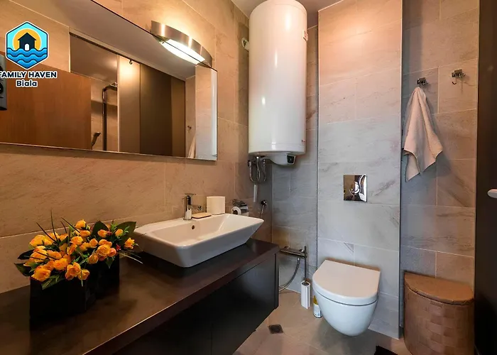 Biala Family Haven Villa *